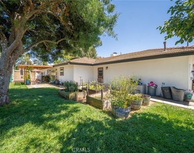 1025 Kent Drive - Photo Thumbnail 31