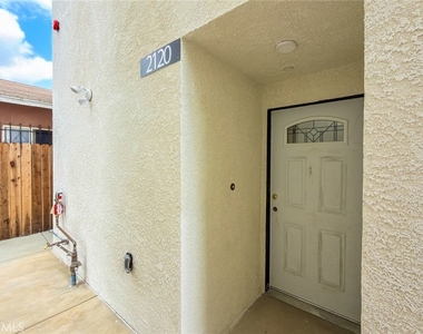 2120 E 92nd Street - Photo Thumbnail 6