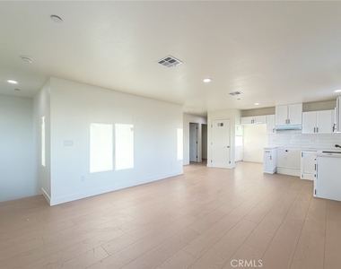 2120 E 92nd Street - Photo Thumbnail 21