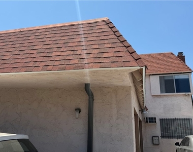 303 N New Avenue - Photo Thumbnail 12