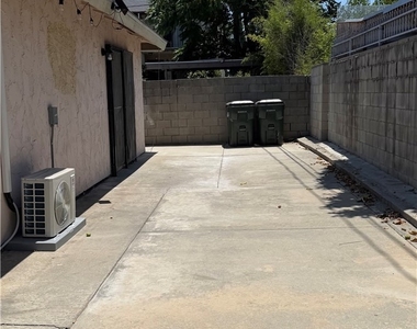 303 N New Avenue - Photo Thumbnail 14