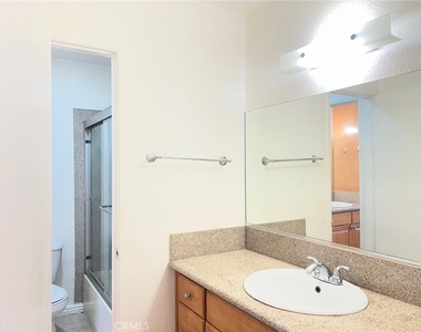238 Hillcrest Drive - Photo Thumbnail 19