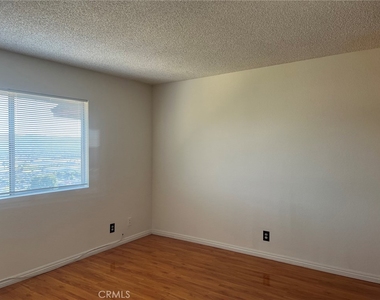 238 Hillcrest Drive - Photo Thumbnail 11
