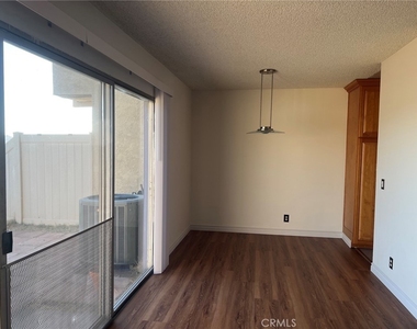 238 Hillcrest Drive - Photo Thumbnail 5