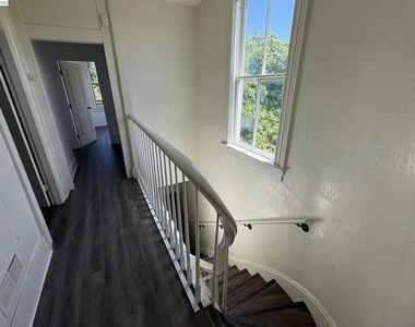 542 Grant St - Photo Thumbnail 14