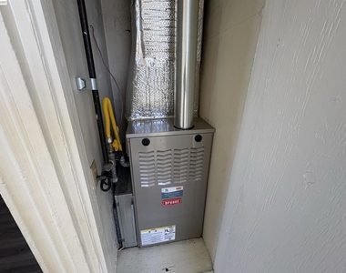 542 Grant St - Photo Thumbnail 9