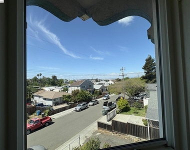 542 Grant St - Photo Thumbnail 11