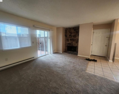 27162 Tampa Ave - Photo Thumbnail 2