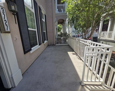 3727 Whitworth Dr - Photo Thumbnail 1