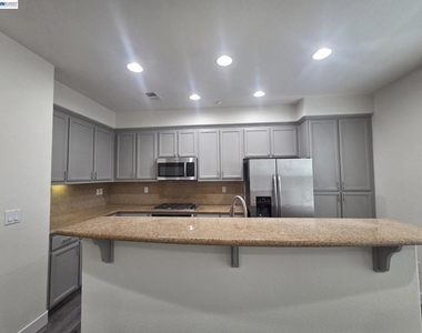 3727 Whitworth Dr - Photo Thumbnail 6