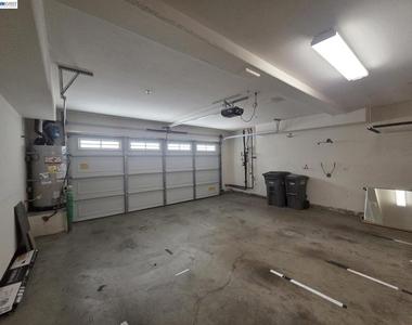 3727 Whitworth Dr - Photo Thumbnail 23