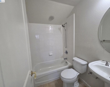 3727 Whitworth Dr - Photo Thumbnail 21