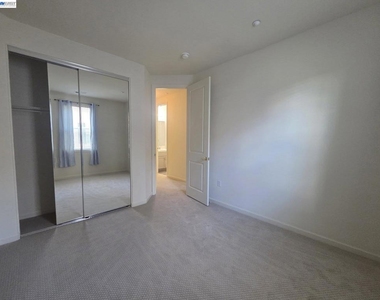 3727 Whitworth Dr - Photo Thumbnail 16