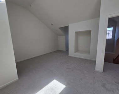 3727 Whitworth Dr - Photo Thumbnail 20