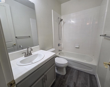3727 Whitworth Dr - Photo Thumbnail 18