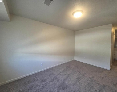 2255 Chestnut St - Photo Thumbnail 37