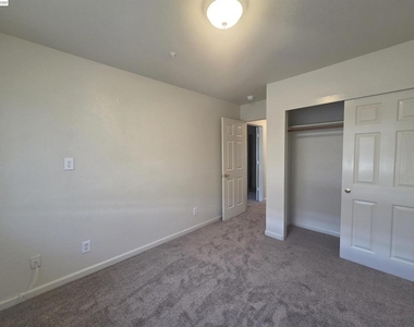 2255 Chestnut St - Photo Thumbnail 33