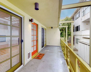 1123 10th Street - Photo Thumbnail 3
