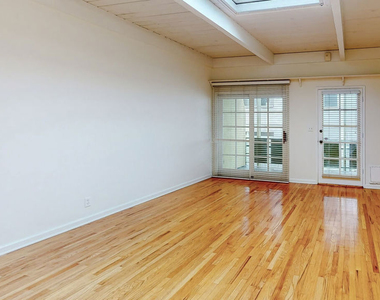 1123 10th Street - Photo Thumbnail 11