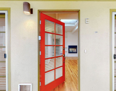 1123 10th Street - Photo Thumbnail 4