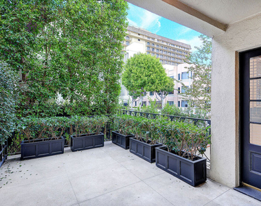 149 S Rodeo Drive - Photo Thumbnail 5