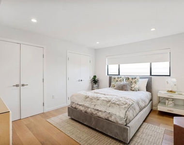 302 Ashland Avenue - Photo Thumbnail 29