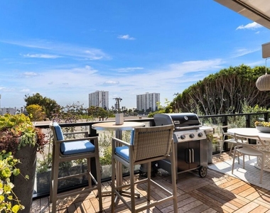 302 Ashland Avenue - Photo Thumbnail 12