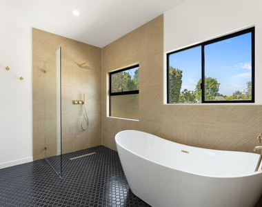 8506 Oak Court - Photo Thumbnail 40