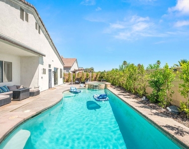 3260 N Avenida San Gabriel Rd - Photo Thumbnail 64