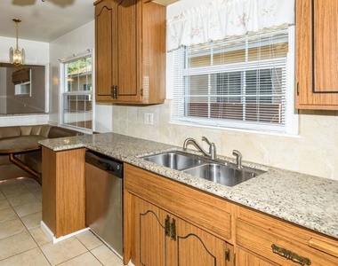 14745 Marlin Place - Photo Thumbnail 9