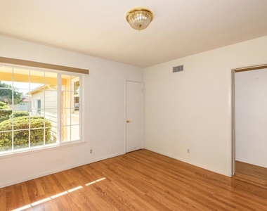 14745 Marlin Place - Photo Thumbnail 14