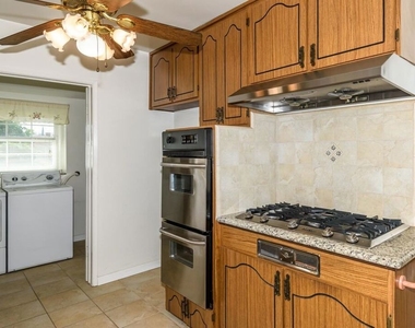 14745 Marlin Place - Photo Thumbnail 10