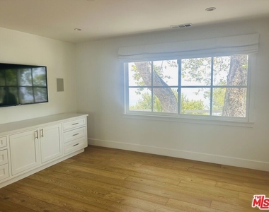 20645 Seaboard Road - Photo Thumbnail 9