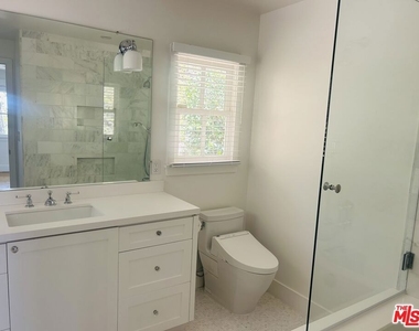 20645 Seaboard Road - Photo Thumbnail 10
