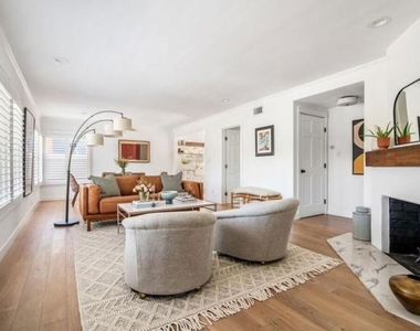 12248 Laurel Terrace Drive - Photo Thumbnail 4