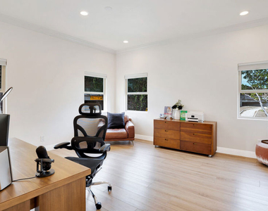 5136 Berryman Avenue - Photo Thumbnail 26