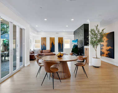 5136 Berryman Avenue - Photo Thumbnail 12