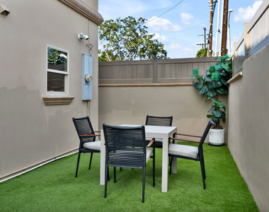 5136 Berryman Avenue - Photo Thumbnail 54
