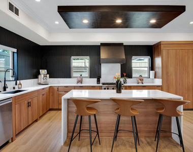 5136 Berryman Avenue - Photo Thumbnail 22