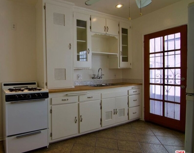 2916 Reservoir - Photo Thumbnail 22