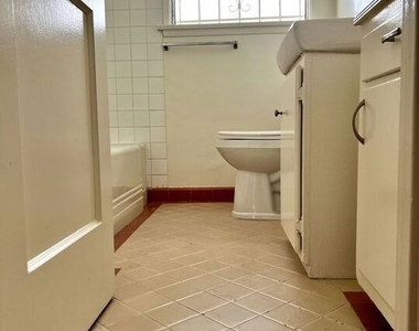 2916 Reservoir - Photo Thumbnail 18