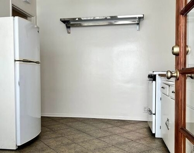 2916 Reservoir - Photo Thumbnail 21
