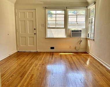 2916 Reservoir - Photo Thumbnail 25