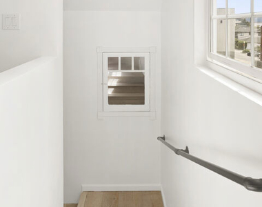 4309 Gentry Avenue - Photo Thumbnail 34