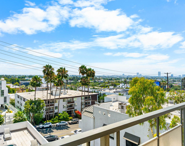 1155 N La Cienega Boulevard - Photo Thumbnail 7