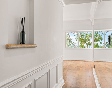 1155 N La Cienega Boulevard - Photo Thumbnail 13