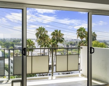 1155 N La Cienega Boulevard - Photo Thumbnail 6