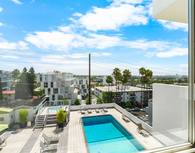 1155 N La Cienega Boulevard - Photo Thumbnail 27