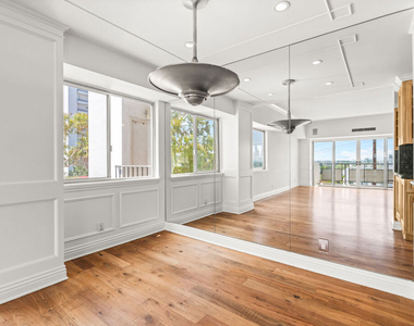 1155 N La Cienega Boulevard - Photo Thumbnail 5