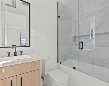 5839 Kester Avenue - Photo Thumbnail 6